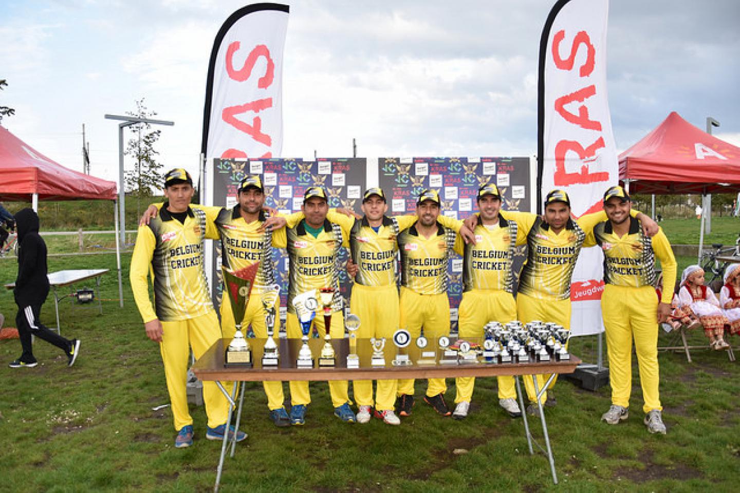 Jongeren integreren door Cricket